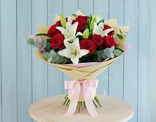 Букет цветов из:  Лилии и Розы в Едрово