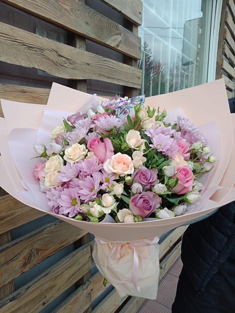 Букет цветов из: Розы и Хризантемы в Едрово