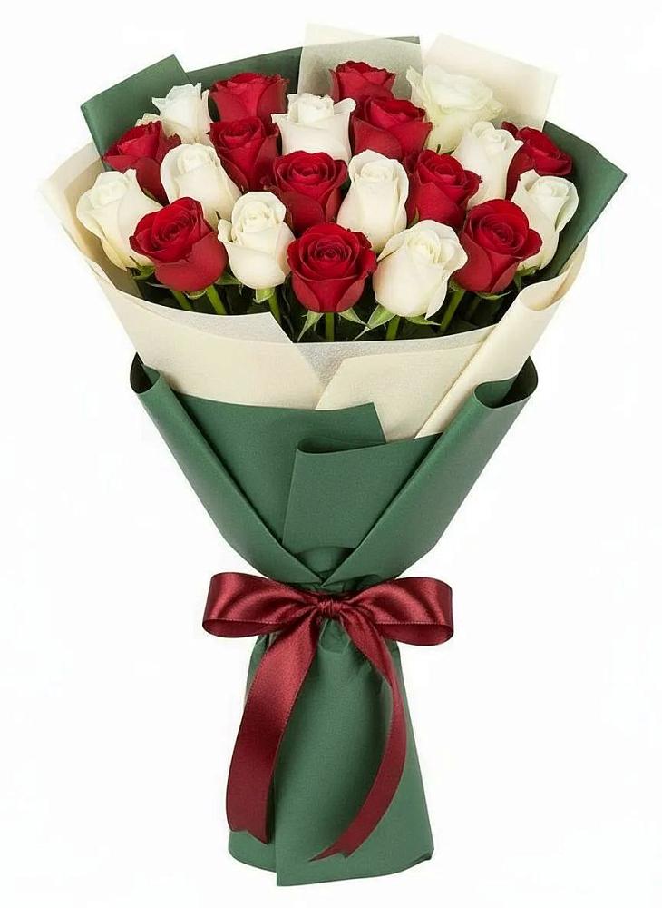 Букет Микс из красных и белых роз в Едрово
