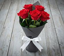 Букет 5 Красных роз Эдлесс Лав #REPLACE_PRED# Едрово