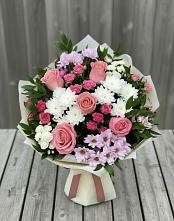 Букет цветов из:  Альстромерии, Гвоздики, Розы и Хризантемы в Едрово