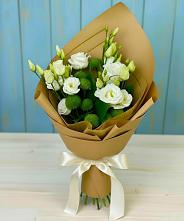 Букет цветов из:  Хризантемы и Лизиантусы в Едрово