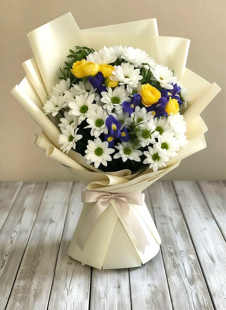 Букет цветов из: Ирисы, Хризантемы и Розы в Едрово