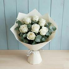 Букет Белые розы в Эвкалипте в Едрово